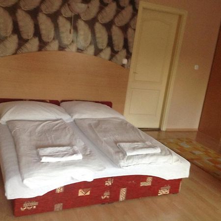 Anna Panzio Bed & Breakfast Egerszalok Exterior photo
